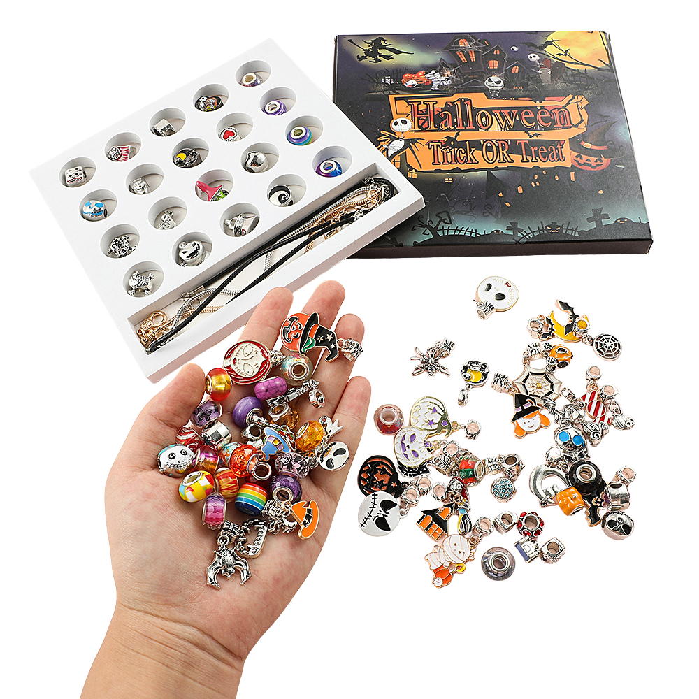 “🎃 Caja Sorpresa de Adviento Nightmare Box – Pulsera + 22 Charms Exclusivos”